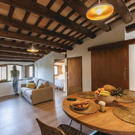 Bravissimo Calderes El Bou, With River View 아파트 지로나