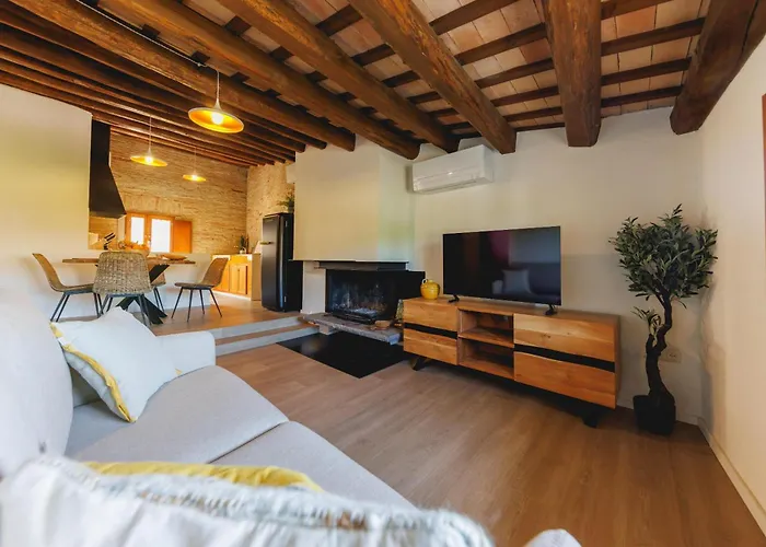 Bravissimo Calderes El Bou, With River View 公寓 *